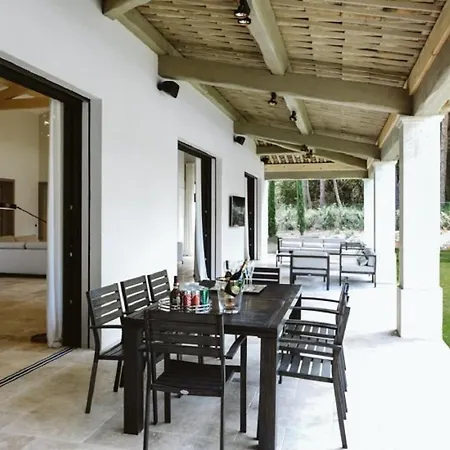 Luxury Villa In Saint Tropez *