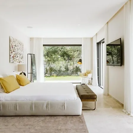 Luxury Villa In Saint Tropez *
